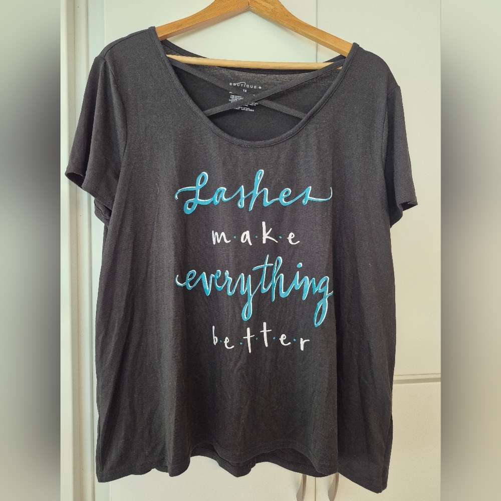Blue Graphic Short Sleeve Tee in Gray